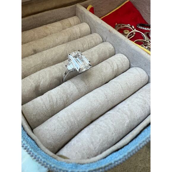 IGI Cert 8.09 Ct tw E VS1 18k WG Emerald Cut Lab Grown Engagement Diamond Ring - Picture 4 of 5